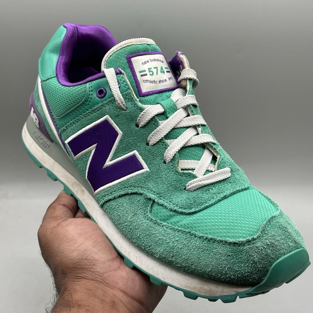 New Balance 574 Men Size 8  Classics Stadium Jacket Green Sneakers ML574SBW